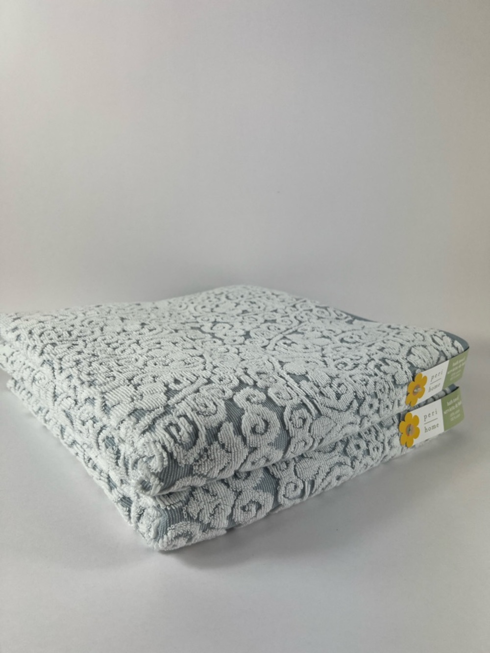 PERI HOME Bath Towels Blue White Bryce Scroll Pattern 100% Cotton Set of 2 NEW